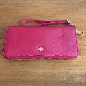 Tory Burch Clutch - New!